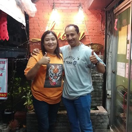 Lucky House Hostel Chiang Mai Exterior photo