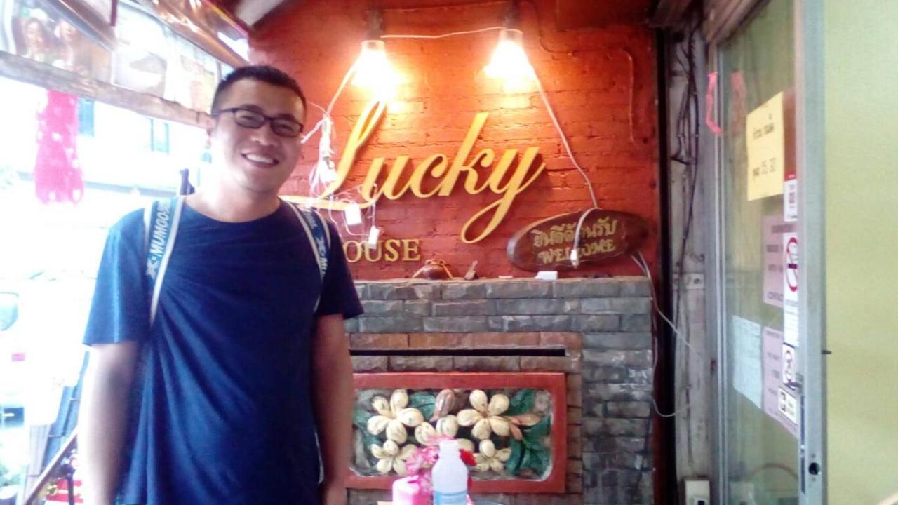 Lucky House Hostel Chiang Mai Exterior photo