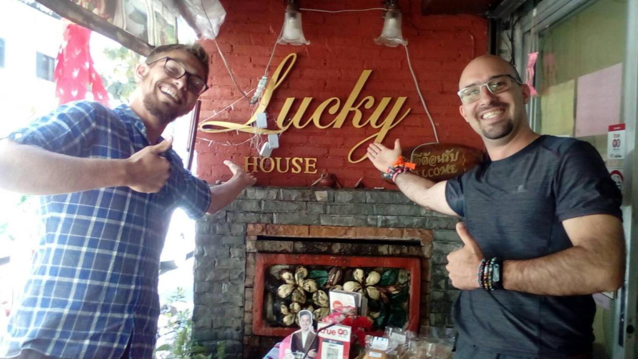 Lucky House Hostel Chiang Mai Exterior photo